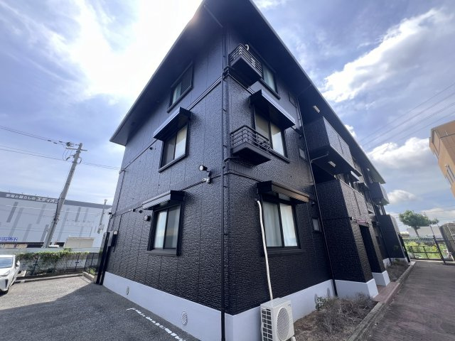 ウエストハイツの外観