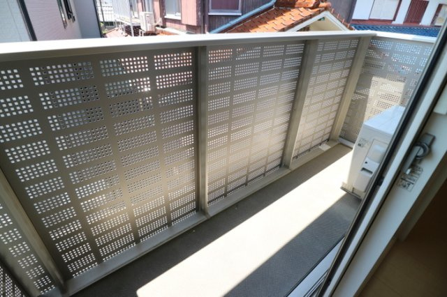 エタン・リジエールA棟のバルコニー