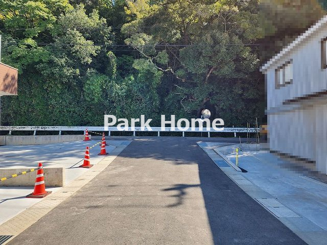 香南市野市町父養寺-A号地-新築戸建ての前面道路含む現地写真