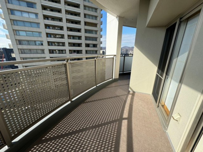 【バルコニー】 | ローレルスクエア高槻A棟