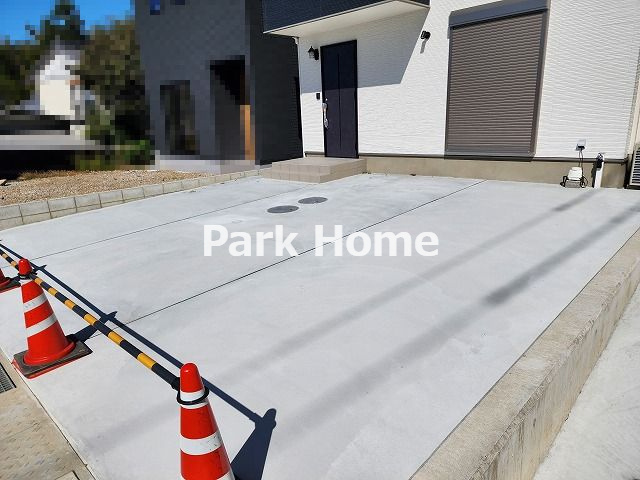 香南市野市町父養寺-B号地-新築戸建ての駐車場