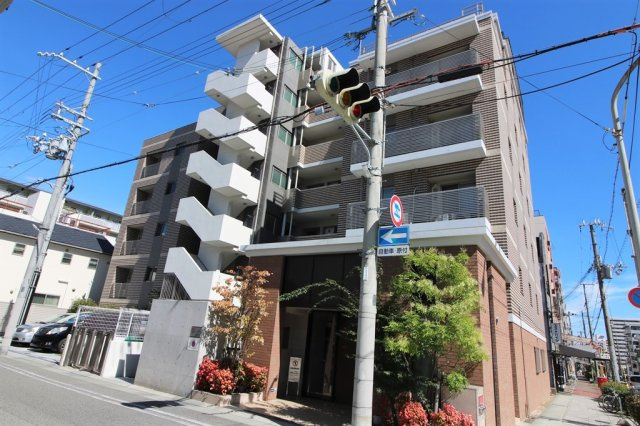 ワコーレハウスKOBE春日野道の外観|外観もきれいです