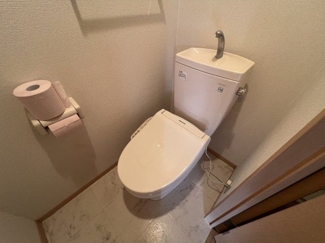 シロス船上　B棟のトイレ
