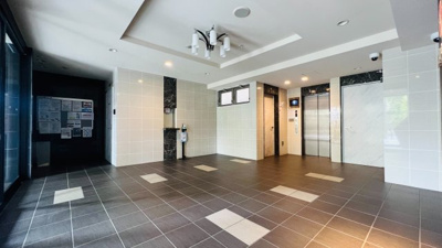 【ロビー】 | ララプレイス新大阪シエスタ