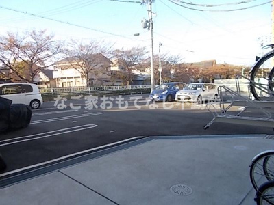 【駐車場】 | ブルーシャトー