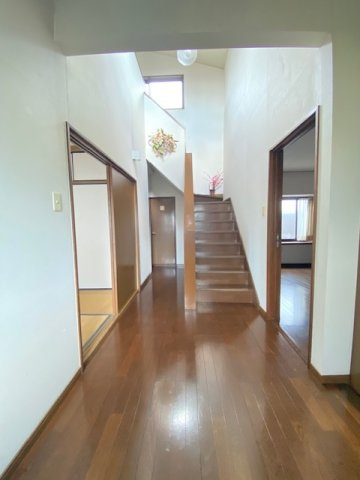 都城市久保原町の中古一戸建の内装