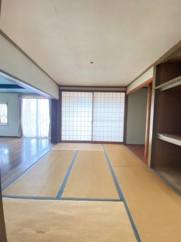 都城市久保原町の中古一戸建の和室