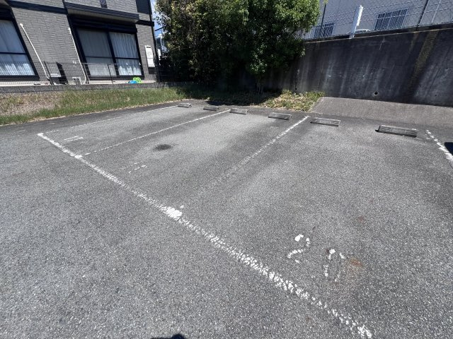 パルティーダ　C棟の駐車場