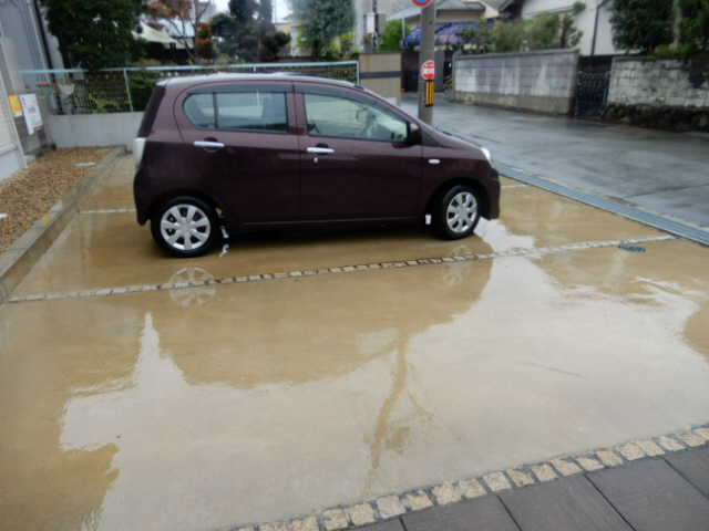 プリマベーラの駐車場
