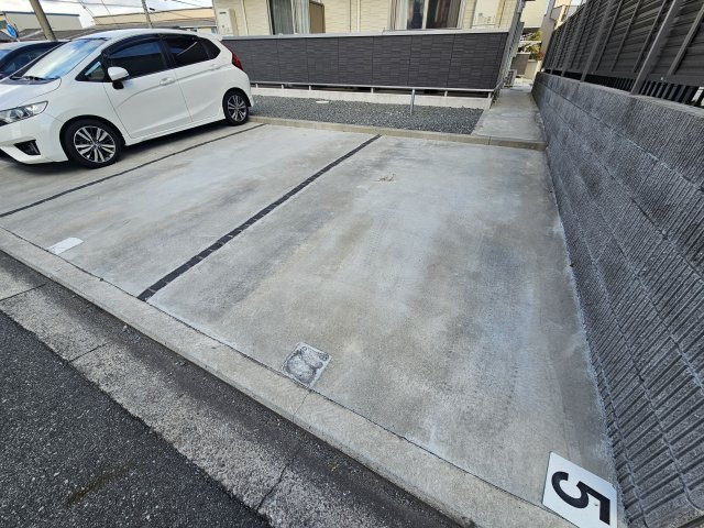 Bellplage魚住の駐車場