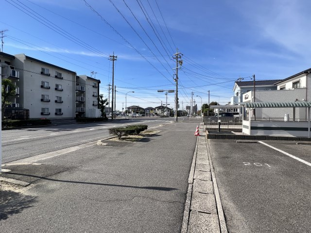 ビューラーみゆきの周辺|西方接面道路
