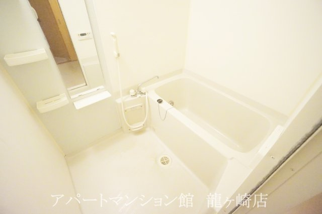 レジデンスさくら台Ｄの浴室|バス