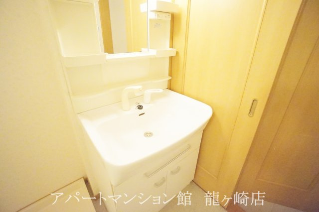 レジデンスさくら台Ｄの独立洗面台