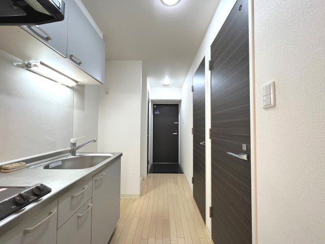 レジディア京町堀の玄関