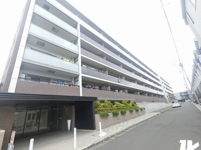 【外観】 | アドグランデ横浜港南台 | 総戸数127戸、2019年11月築、管理人は日勤勤務につき管理体制良好です♪