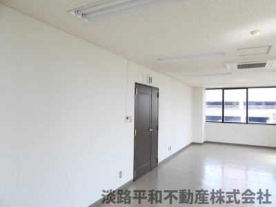 【居間・リビング】 | 八田ビル