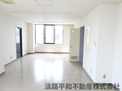 【居間・リビング】 | 八田ビル