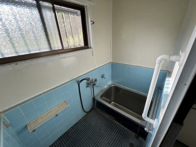 紀の川市貴志川町長原・中古戸建・54508の浴室