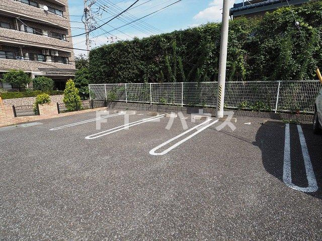 グランメールの駐車場|駐車場