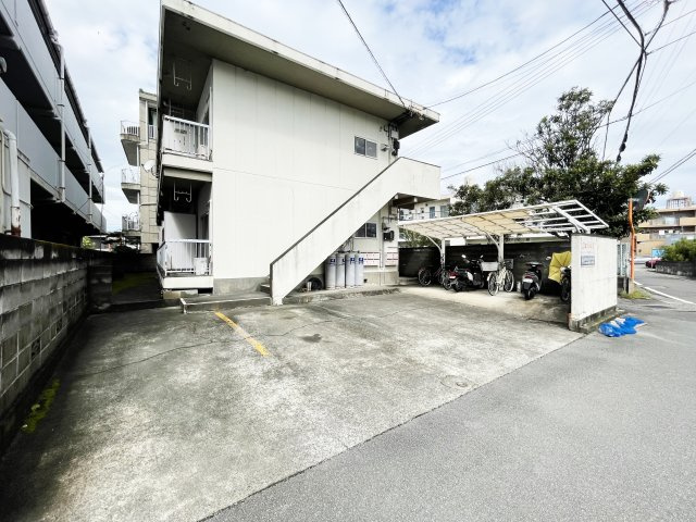 レクサスの駐車場