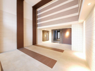 【ロビー】 | ファーストフィオーレ新梅田 | 落ち着いたロビーです