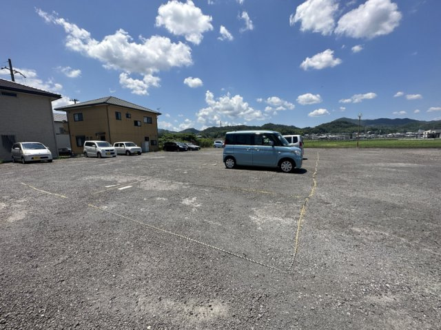 サンワプラザ福崎Sの駐車場