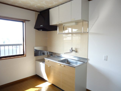 【キッチン】 | エトワール梶田 | 吊戸棚付きキッチン