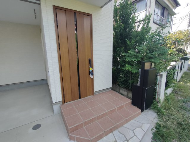 柏崎戸建てのエントランス|毎日通るエントランスはこのようになっています