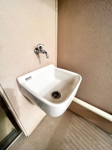 ファーネスト箱崎公園のバルコニー|ファーネスト箱崎公園（3LDK）スロップシンクございます！