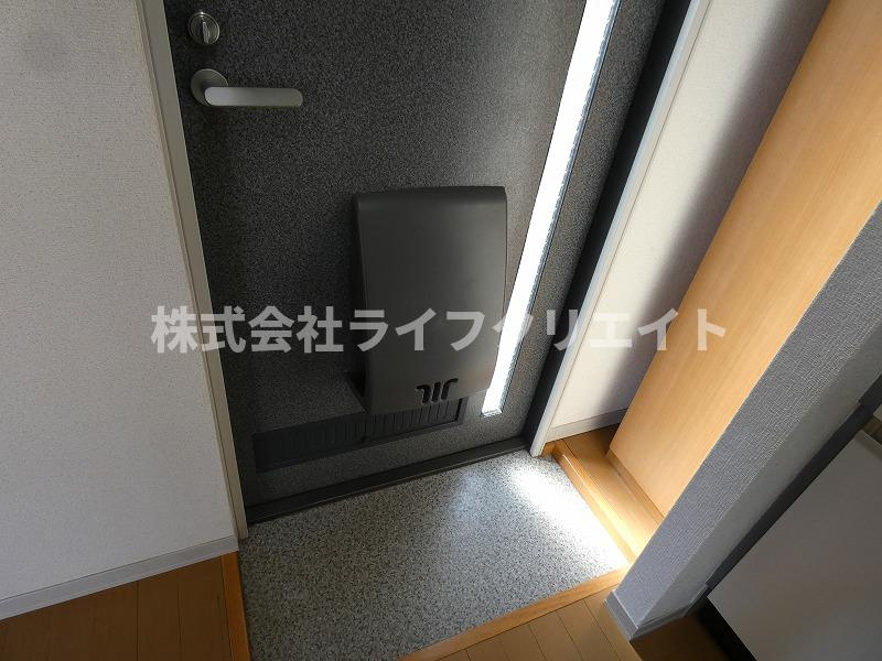 ルピナスコートの玄関