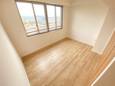 【洋室】 | ジオ千里中央フロントコートA棟