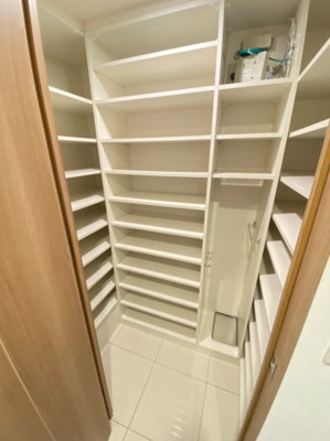 【収納】 | ジオ千里中央フロントコートA棟