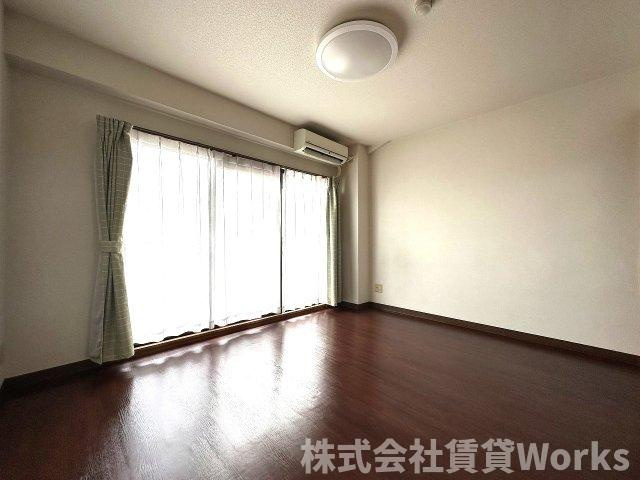 エステート北佐古の居間・リビング|居間です