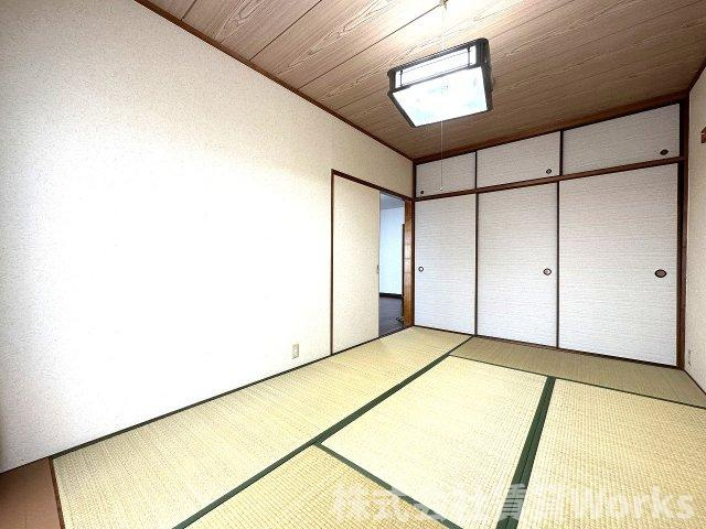 エステート北佐古の和室|明るい和室です