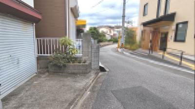 【前面道路含む現地写真】 | 桜４丁目　中古戸建