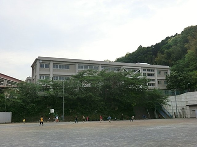 横須賀市立浦郷小学校まで1100ｍ