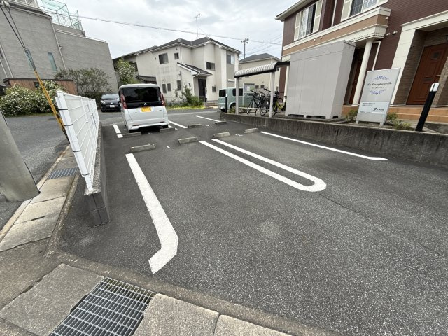 ラ・カンパネラの駐車場