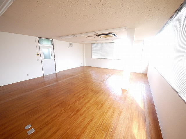 吉田ビル（木津上戸）