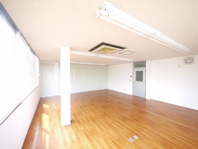吉田ビル（木津上戸）