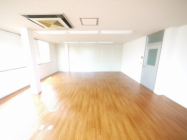 吉田ビル（木津上戸）