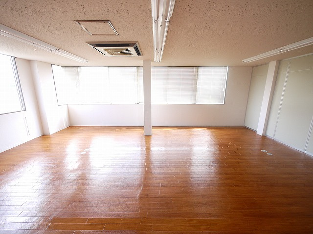 吉田ビル（木津上戸）