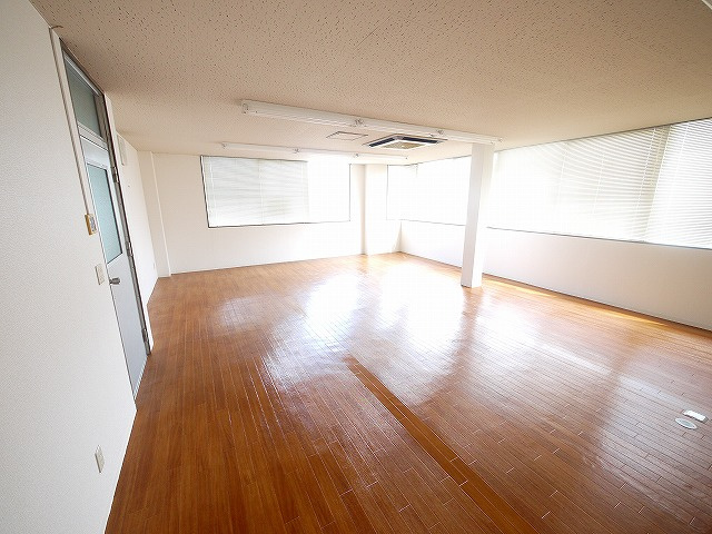 吉田ビル（木津上戸）