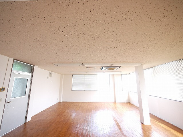 吉田ビル（木津上戸）