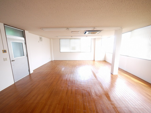 吉田ビル（木津上戸）
