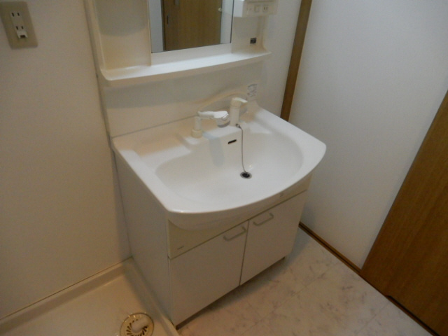 グランドシャリオの洗面所