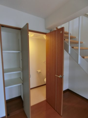 【収納】 | ドリームレジデンス | 反転間取りのお部屋の参考写真となります。