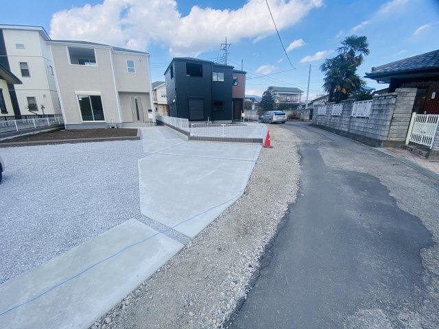 新築　前橋市東善町第2　Livele Garden.S　1号棟の前面道路含む現地写真|現地写真　南東側接道幅員約2.9ｍ