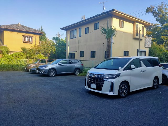 アロアージュハイムの駐車場