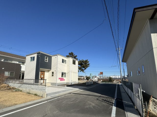 新築　前橋市文京町第4　Livele Garden.S　1号棟の前面道路含む現地写真|現地写真　南側接道幅員約6ｍ	