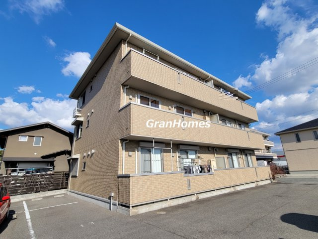 サニーハイツ平田の外観